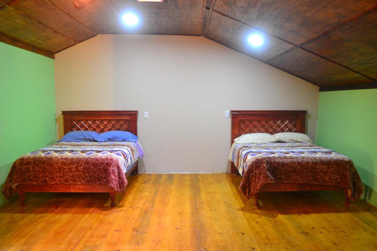 Habitacion Triple Zona Centro Сакатлан Экстерьер фото