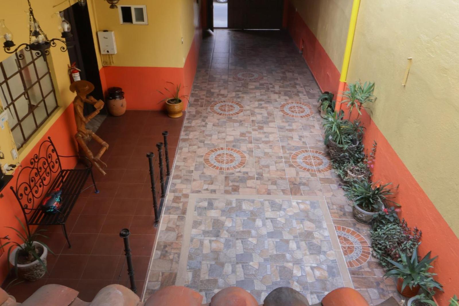 Habitacion Triple Zona Centro Сакатлан Экстерьер фото